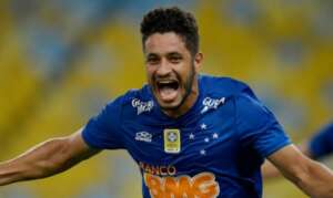 Série B: Justiça condena Cruzeiro a pagar R$ 13 milhões a zagueiro Léo