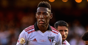 Léo Pelé, do São Paulo, volta a ser alvo de clube francês