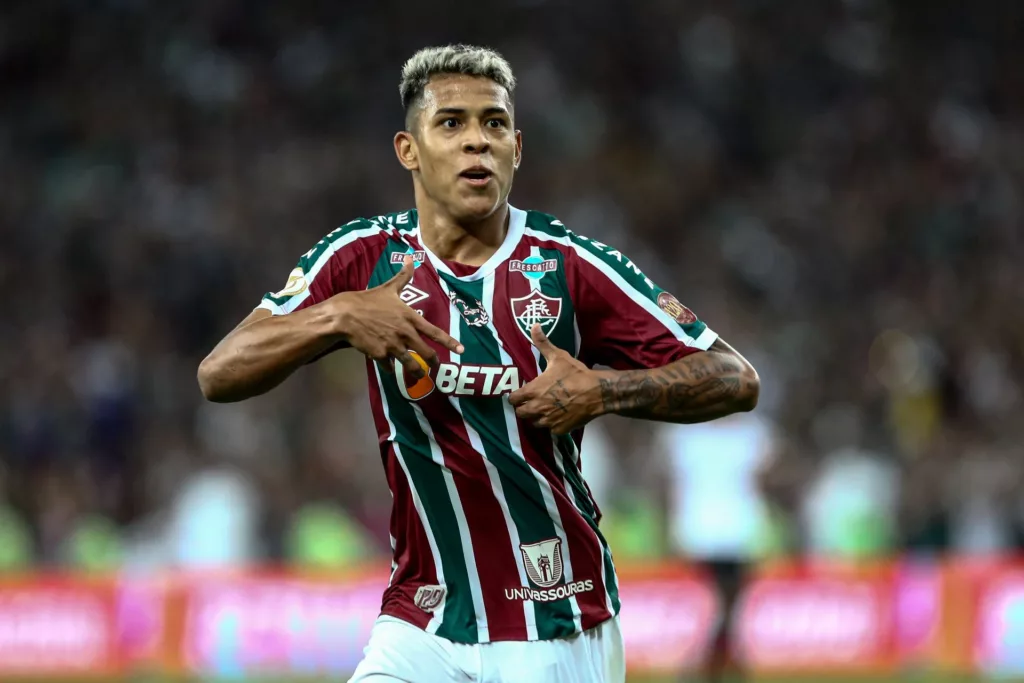 Seleção FI da 33ª rodada com Dudu, Reinaldo e Barbieri de treinador 4 matheus