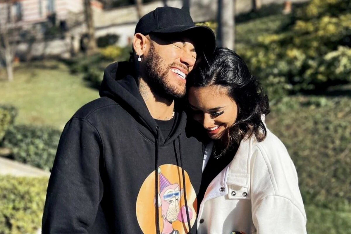 Neymar posta foto com Bruna Biancardi e indica reconciliação