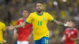 neymar durante brasil x chile pelas eliminatorias