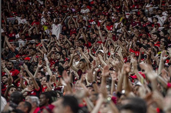 MPRJ suspende punição às organizadas por 60 dias e irá discutir novo TAC