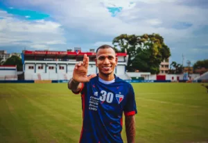 Otero diz que quer ficar o Fortaleza