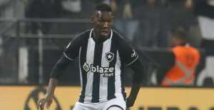 Fora do Botafogo, Castro explica 