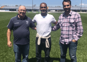 Senador, Romário vai investir em time 