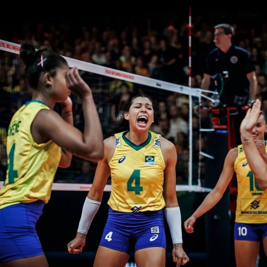 Brasil leva 3 a 0 da Sérvia e fica com o vice no Mundial feminino de vôlei