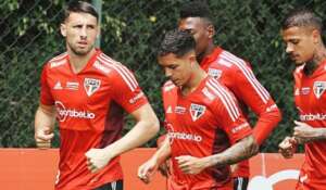 Após vice, São Paulo sonha com vaga na Libertadores para salvar temporada
