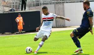 Paulistão: Botafogo-SP tenta renovação do meia Thiaguinho