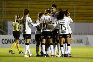 LIBERTADORES FEMININA: Corinthians goleia e classifica; Ferroviária  também avança