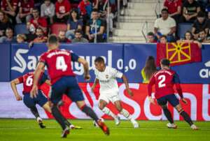 ESPANHOL: Valencia vence Osasuna, desencanta fora e é o 6º
