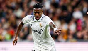 Espanhol: Valencia promete identificar e banir torcedores que atacaram Vini Jr.