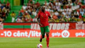 Danilo Pereira quebra costela e desfalca Portugal na fase de grupos da Copa
