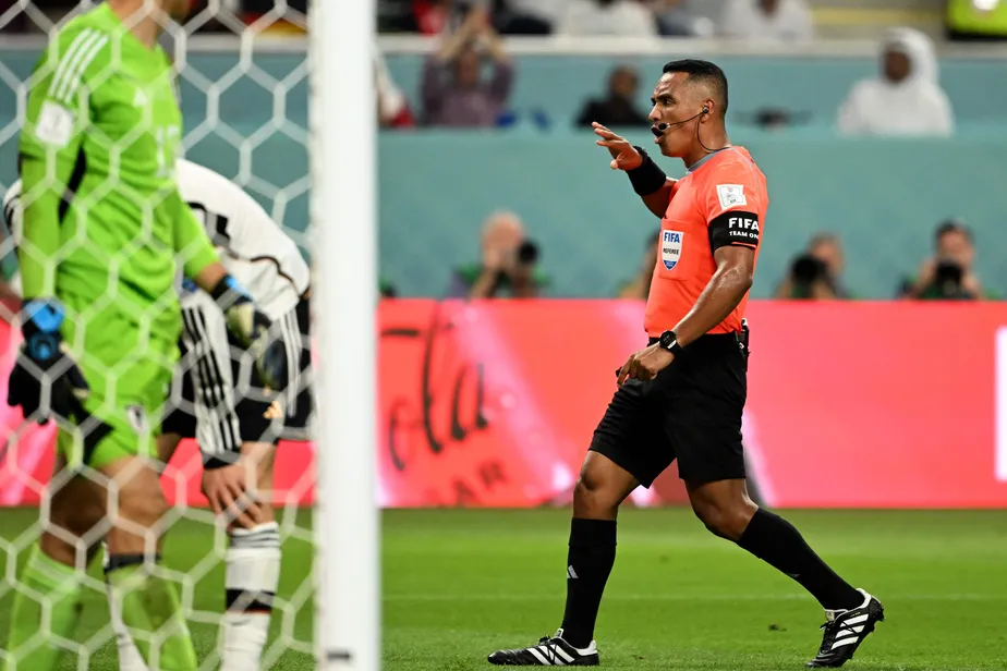 101278615 salvadorean referee ivan barton gestures during the qatar 2022 world cup group e football