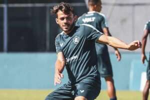 Pernambucano: Santa Cruz apresenta meia Anderson Paraíba