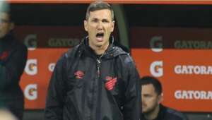 Athletico-PR vai definir futuro de Felipão e Turra só depois de confirmar Libertadores