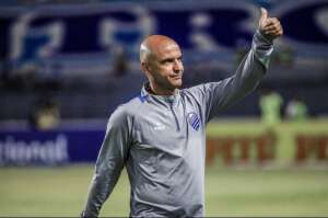 Adriano Rodrigues é efetivado e seguirá no comando do CSA em 2023