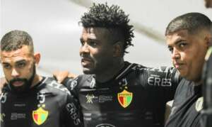 Série B: Sandro, do Brusque, pode receber indenização de R$ 30 mil por sofrer injúria racial