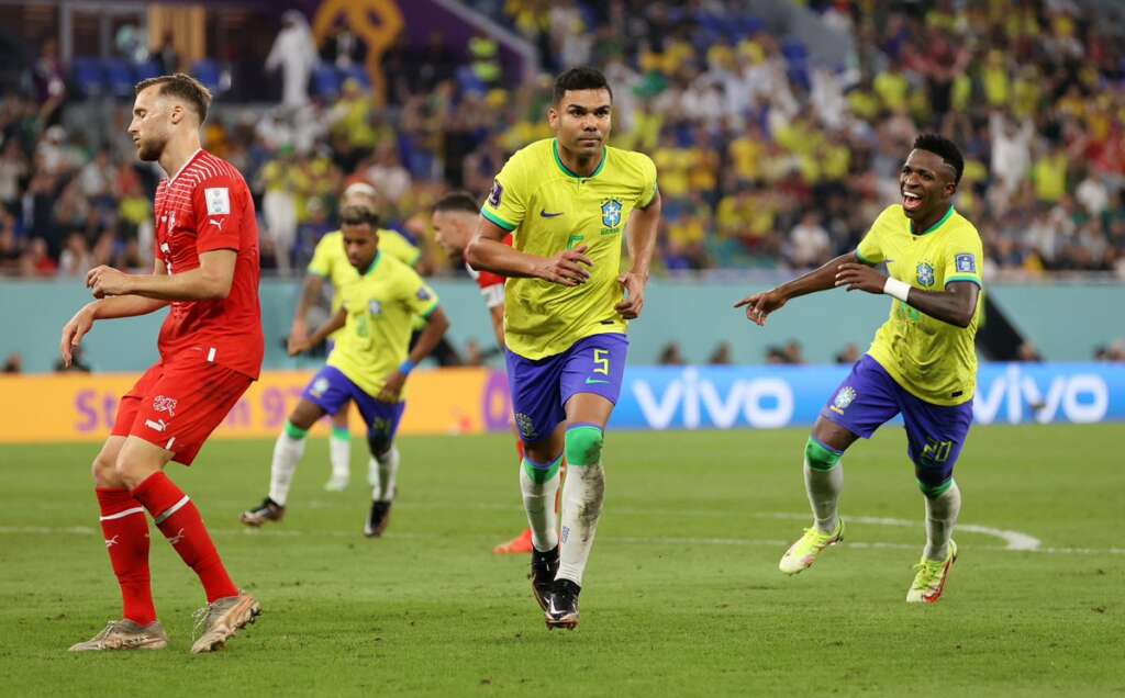 Melhor volante do mundo para Tite, líder Casemiro divide méritos: “É um grupo”