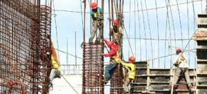 Catar admite 'entre 400 e 500 mortes' de operários nos trabalhos da Copa