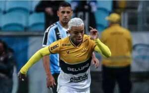 Mineiro: Cruzeiro confirma atacante Rafael Bilu, ex-Criciúma