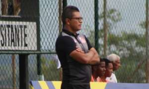 Paulista A3: Capivariano mantém Élio Sizenando no comando por mais uma temporada