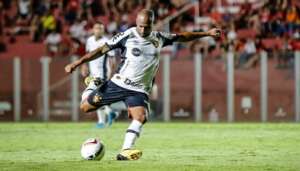 Vila Nova 0 x 0 Sport - Leão tem 6 expulsos e segue na Série B