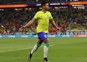 'Cão de guarda' da seleção brasileira, Casemiro alia regularidade e eficiência