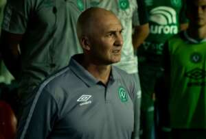 Chapecoense tenta renovar com Dal Pozzo; auxiliar Bolívar se despede