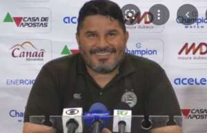 Bahia festeja volta à elite e Barroca fala em despedida