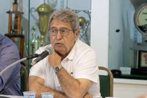 Diretor de futebol do Figueirense fala sobre escolha por Cristóvão Borges: 'Experiente'