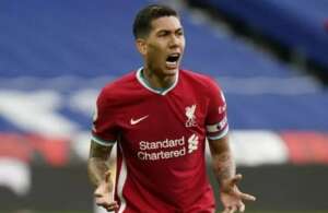 Roberto Firmino acerta com o Barcelona para próxima temporada, diz jornal inglês