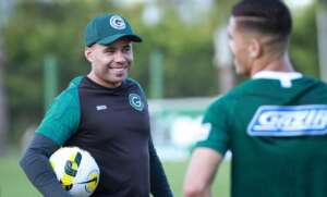 Goiás entra em acordo e anuncia saída de treinador
