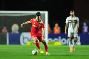 São Paulo 0 x 1 Internacional - Tricolor se complica por vaga na Libertadores