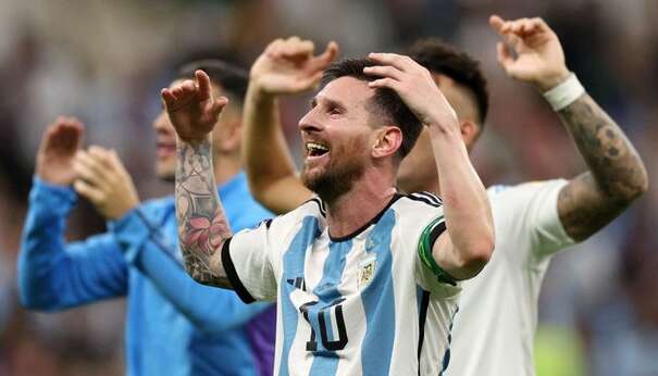 Messi decide pela Argentina