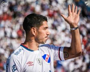 Ídolo uruguaio, Luís Suarez diz não ao Grêmio