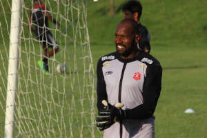 Após 'pendurar as luvas', goleiro Neneca é o novo supervisor de futebol de time do MT