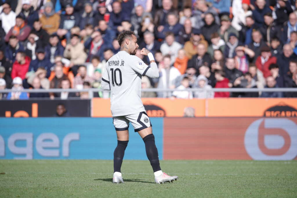 FRANCÊS: Neymar marca gol e dá assistência em vitória do PSG por 2 a 1 sobre o Lorient