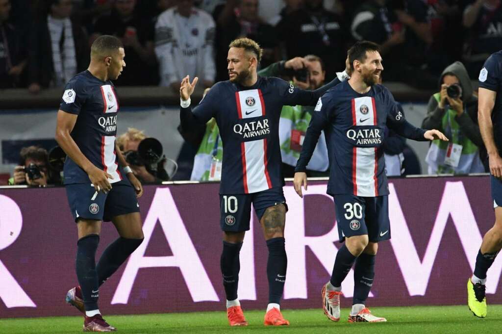 FRANCÊS: PSG goleia Auxerre em ritmo de treino e mantém a ponta