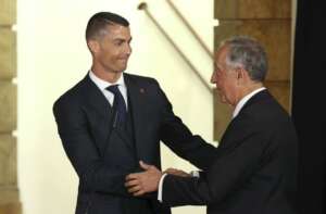 Presidente de Portugal critica Catar, mas vai ver estreia dos portugueses na Copa