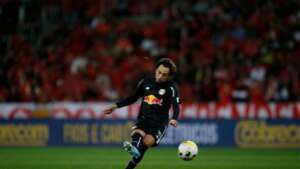 De protagonista a coadjuvante, meia retorna ao Atlético-MG após decepção no RB Bragantino