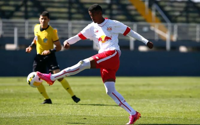 Red Bull Bragantino Talisson F Fernando Roberto