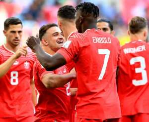 Embolo, algoz de Camarões, nasceu no país africano e tem instituição de caridade