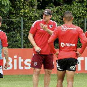 São Paulo encara 'final' com o Inter para seguir na luta por vaga na Libertadores