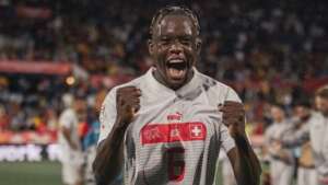 Rival do Brasil na Copa, Suíça convoca quatro goleiros, dois deles lesionados