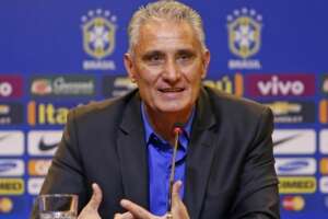 Tite fechará treino para definir equipe que enfrenta a Suíça na Copa do Mundo