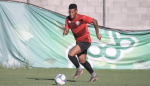 Figueirense negocia com lateral-direito Wellisson Ferreira para 2023