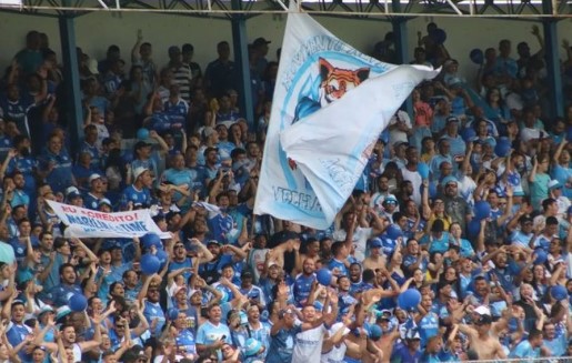 Torcida do Marilia no Abreuzão