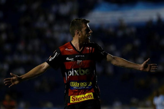 Série B: Artilheiro do Ituano projeta ''final do acesso'' contra o Vasco: ''A motivação é natural''