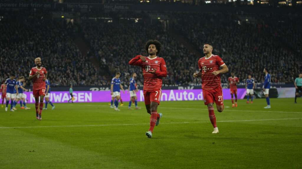 ALEMÃO: Bayern vence Schalke 04 e mantém vantagem na ponta
