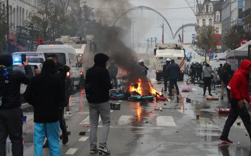 Conflito entre belgas e marroquinos em Bruxelas tem 11 presos após jogo da Copa